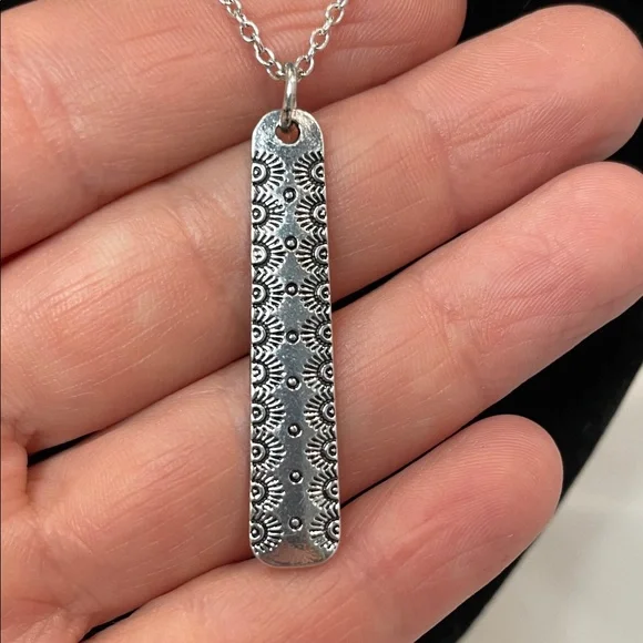 Justin Boots Silver Chain Necklace with Bar Pendant - Picture 2 of 2